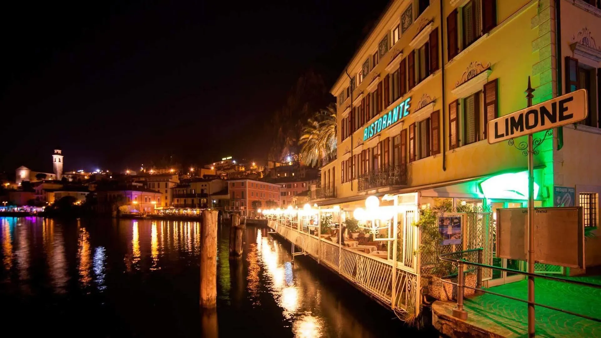 Hotel Le Palme Limone sul Garda 4*,