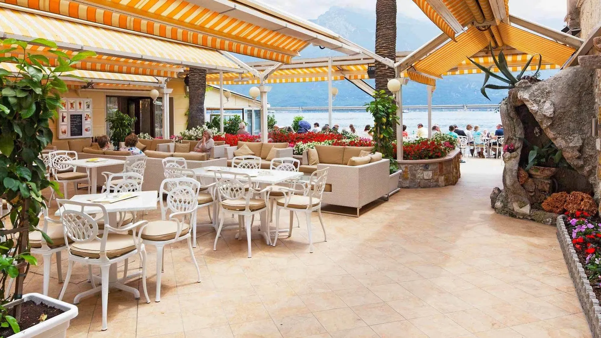 Hotel Le Palme Limone sul Garda Italien