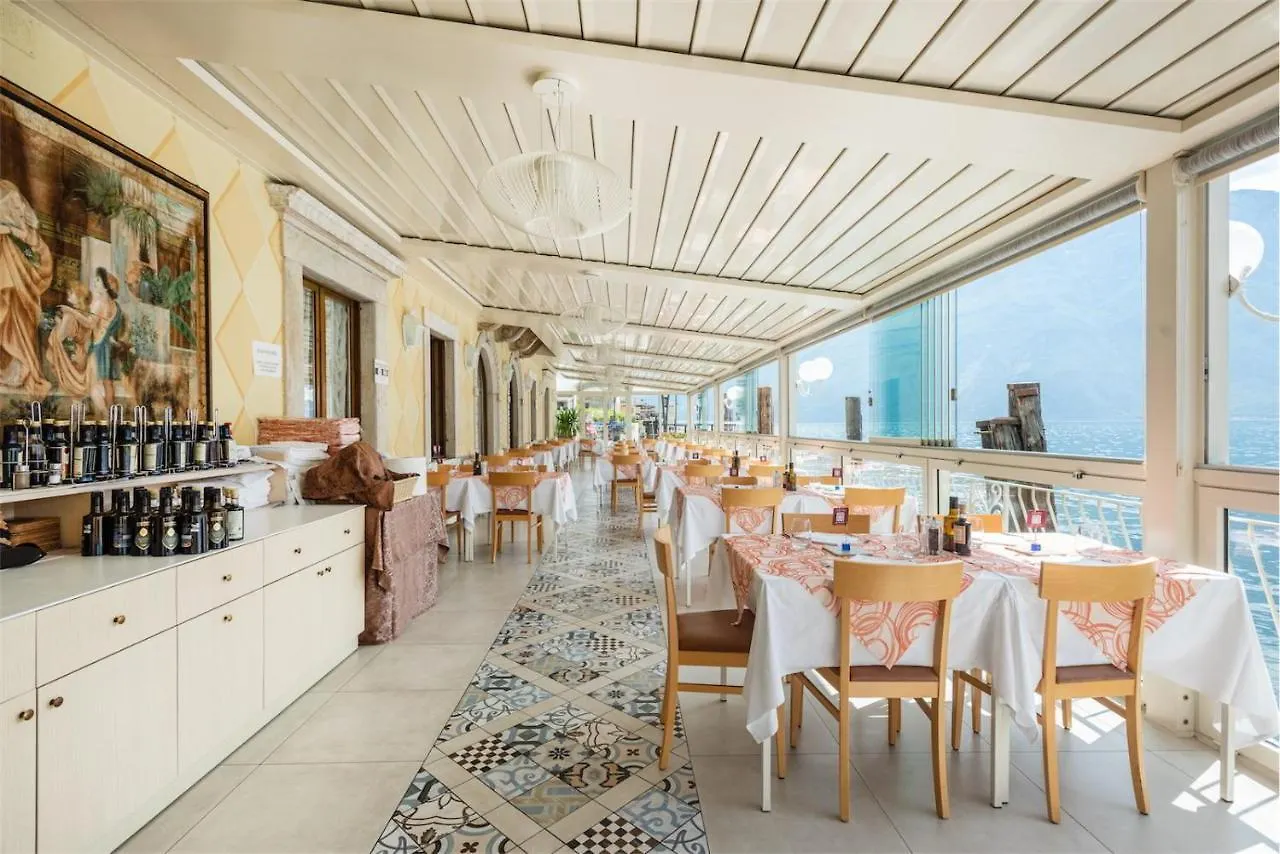 Hotel Le Palme Limone sul Garda Italie